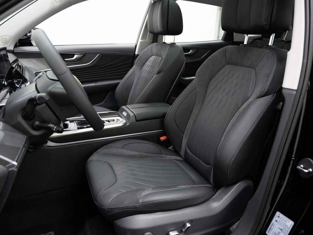 Hongqi HS5