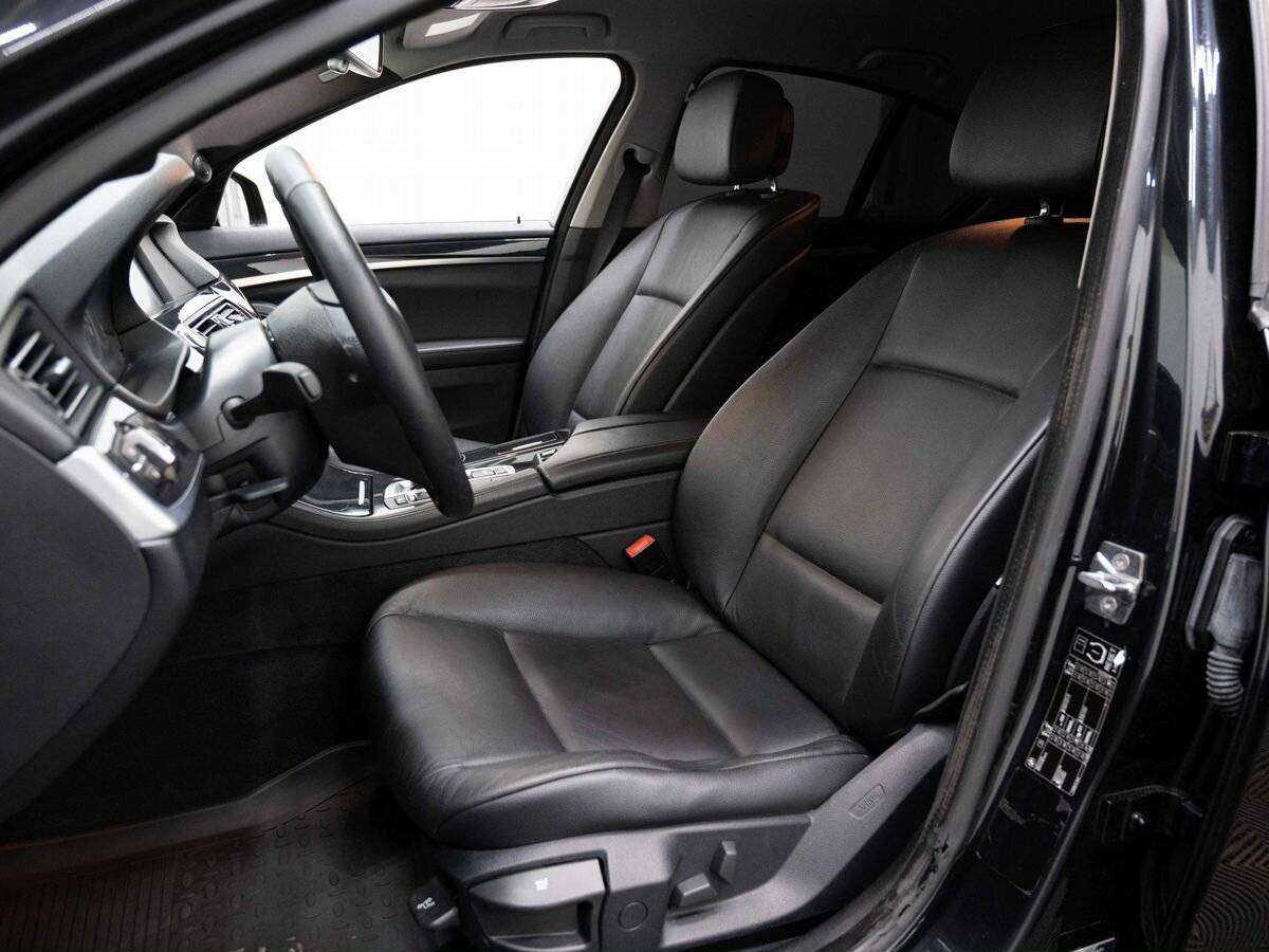 BMW 5 серии 2012