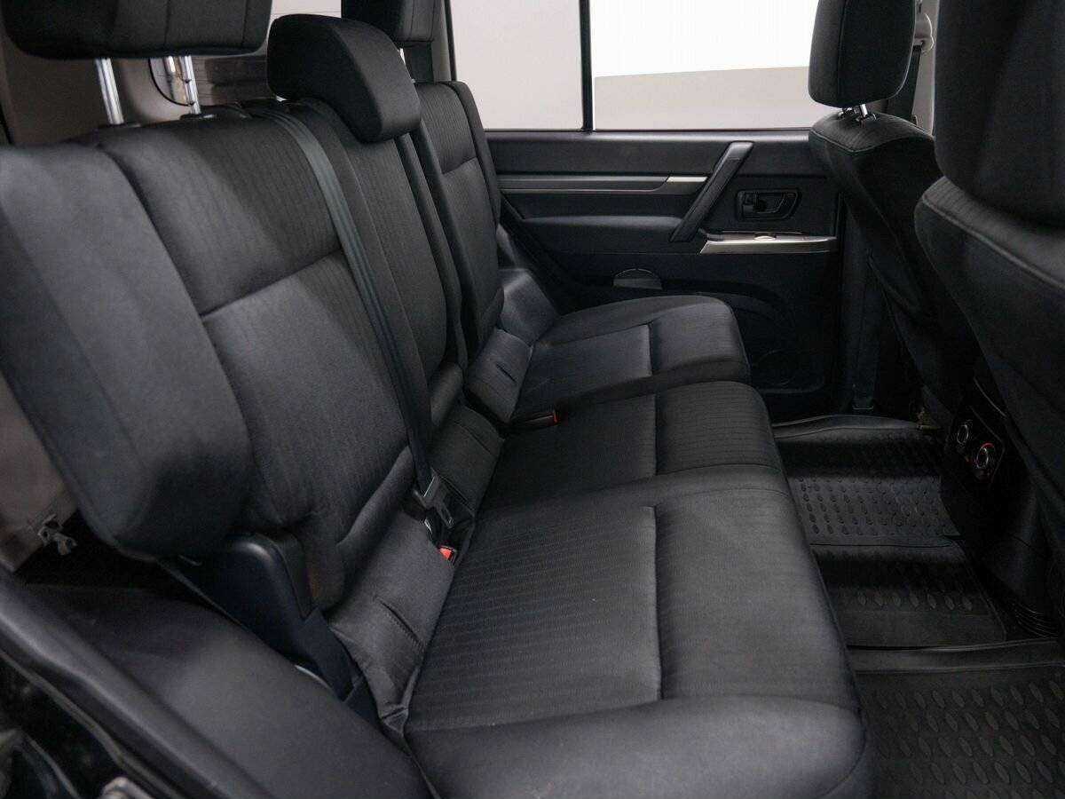 Mitsubishi Pajero 2011