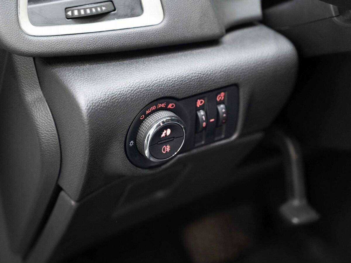 Opel Astra 2012