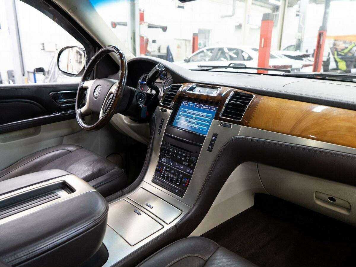 Cadillac Escalade 2011