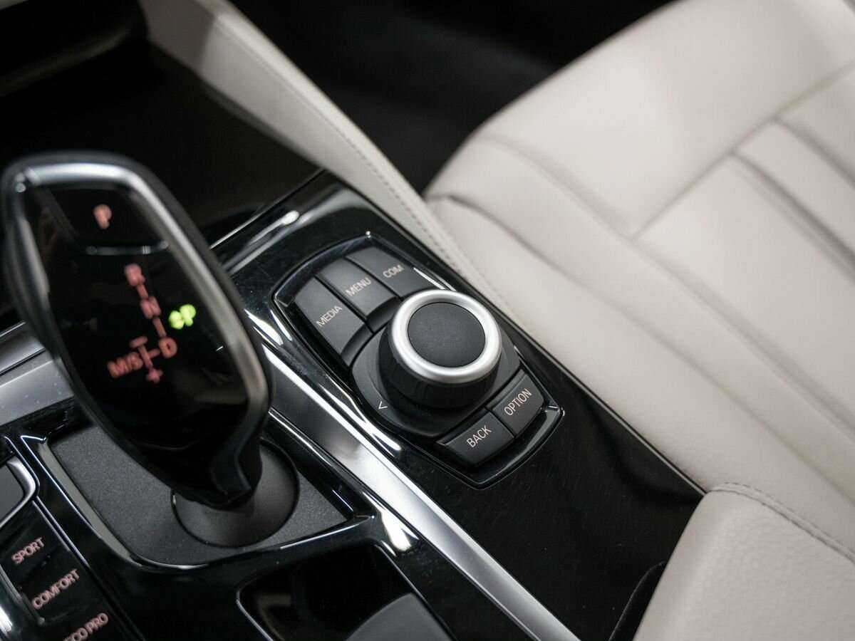 BMW 5 серии 2018