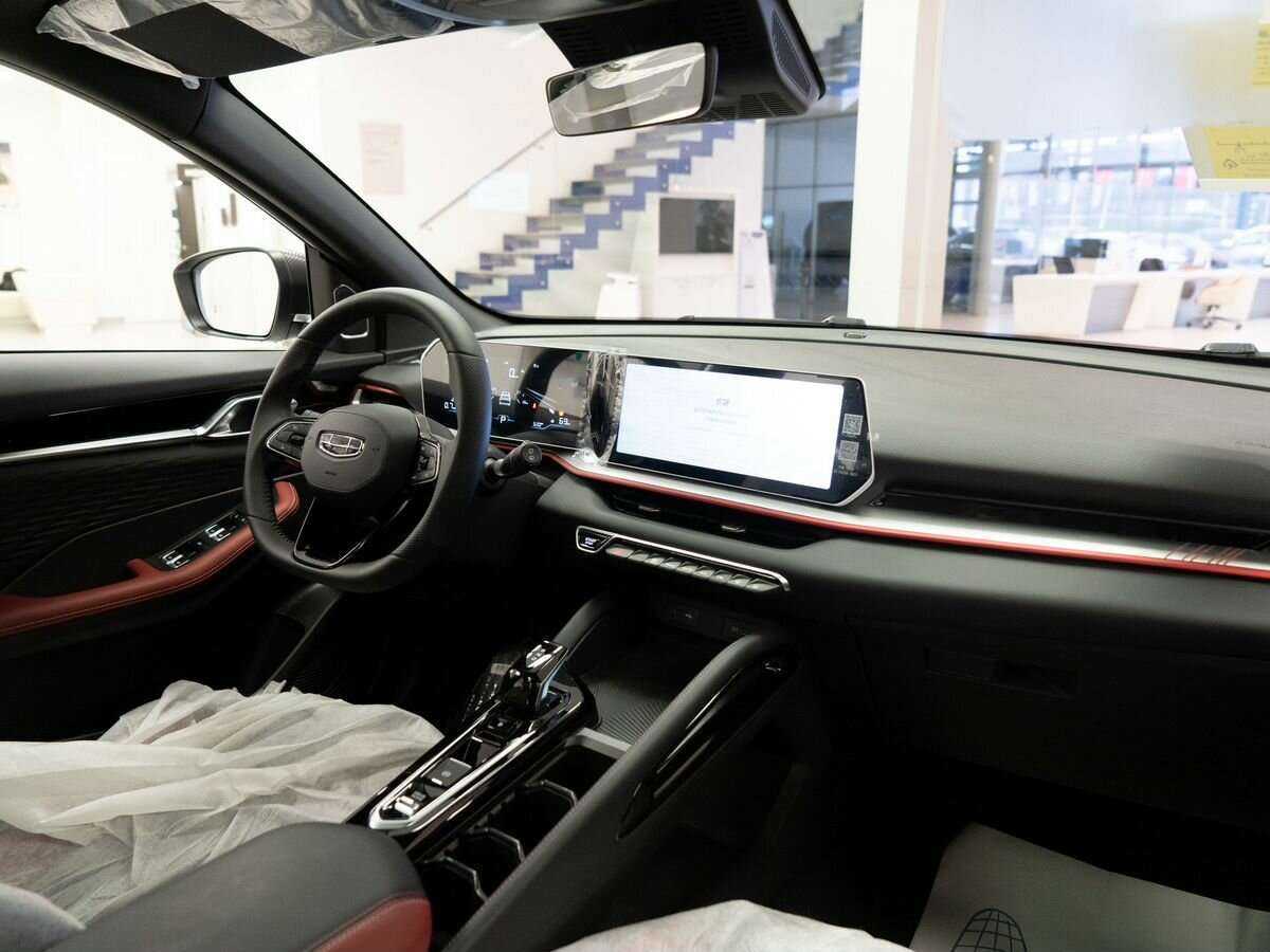 Geely Coolray 2024