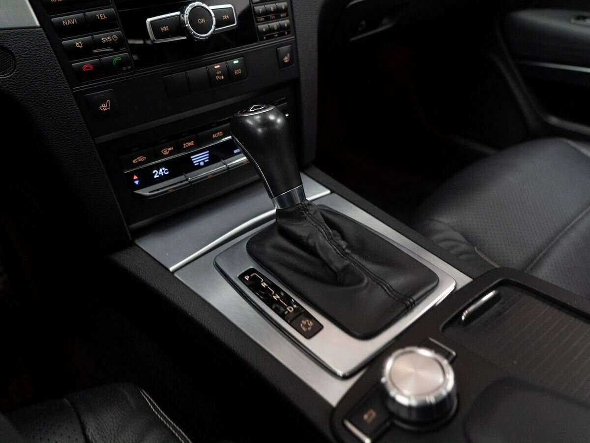 Mercedes-Benz E-Класс 2012