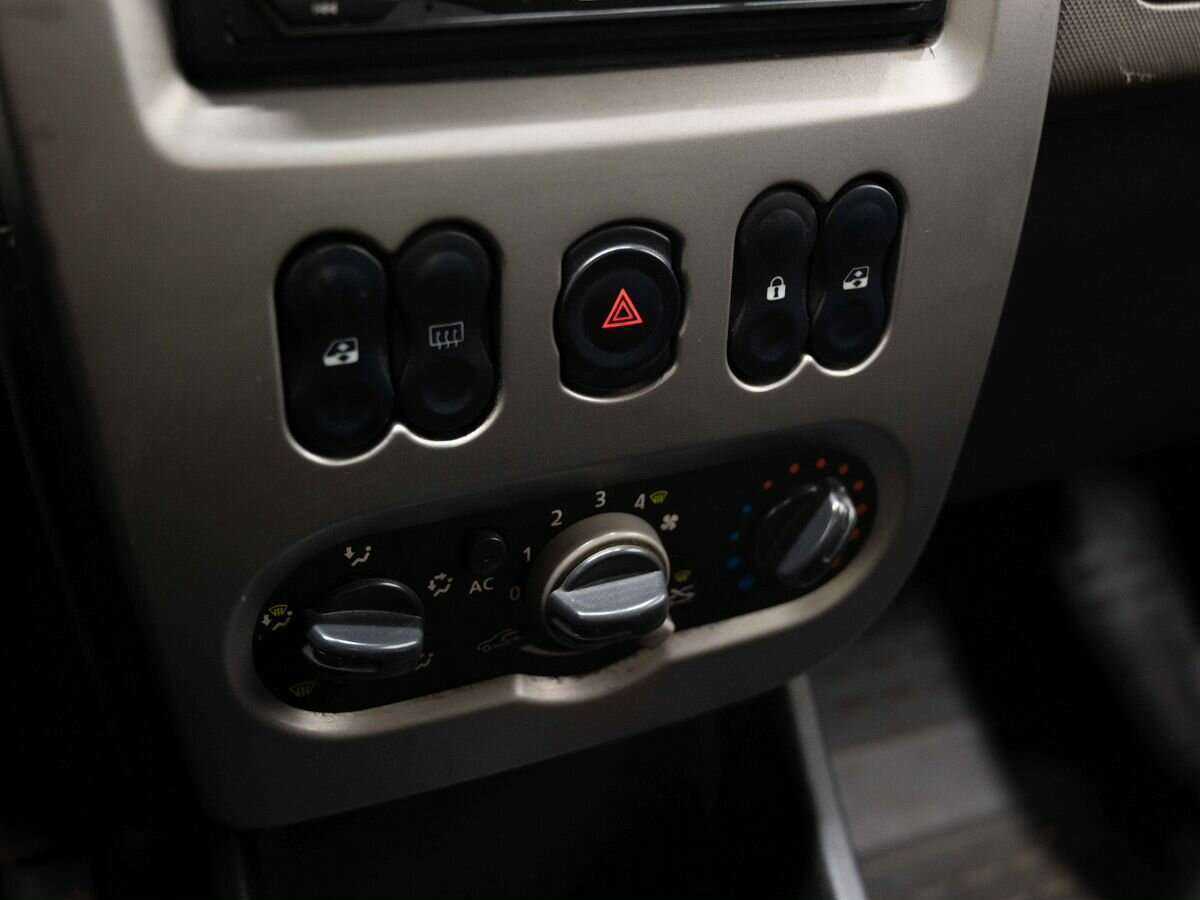 Renault Logan 2010