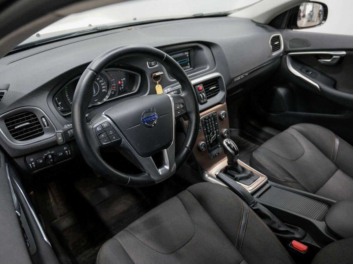 Volvo V40 Cross Country 2014