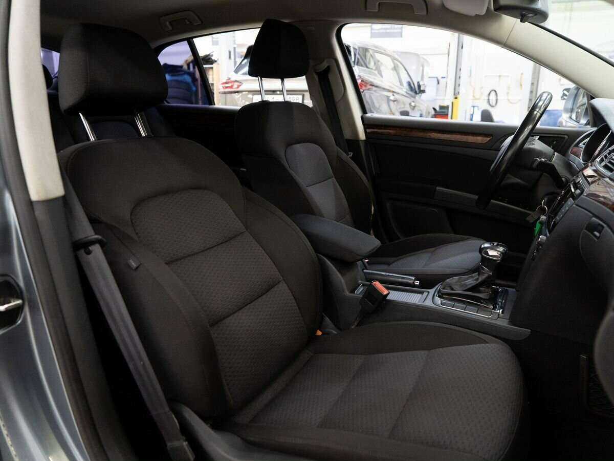 Skoda Superb 2011