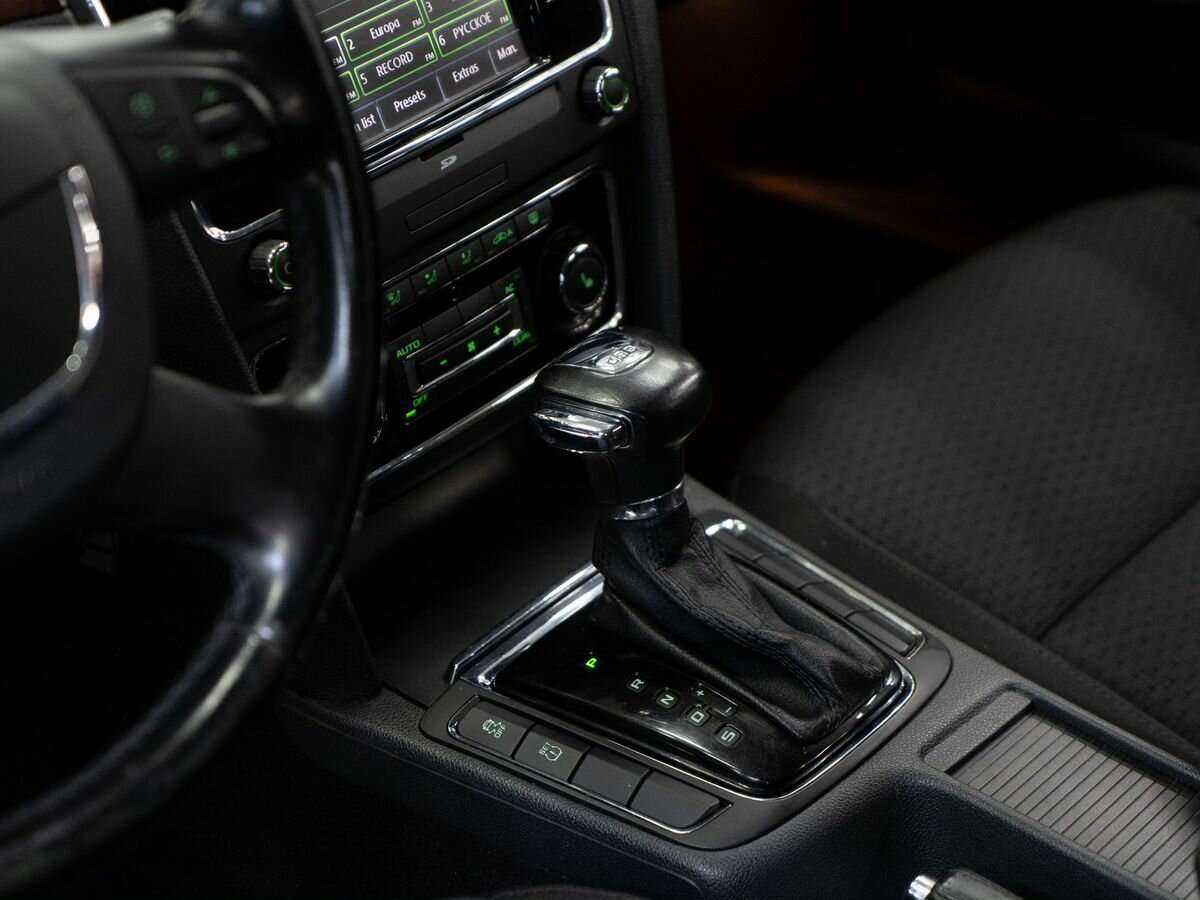 Skoda Superb 2011
