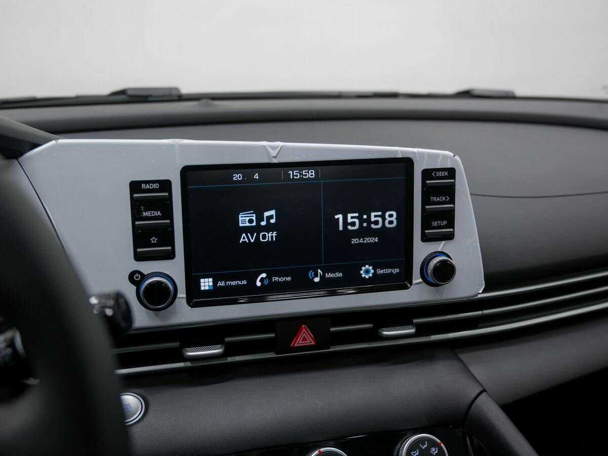 Hyundai Elantra 2023