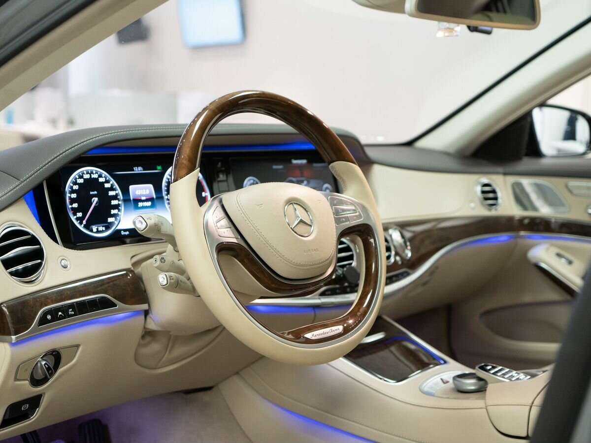 Mercedes-Benz S-Класс