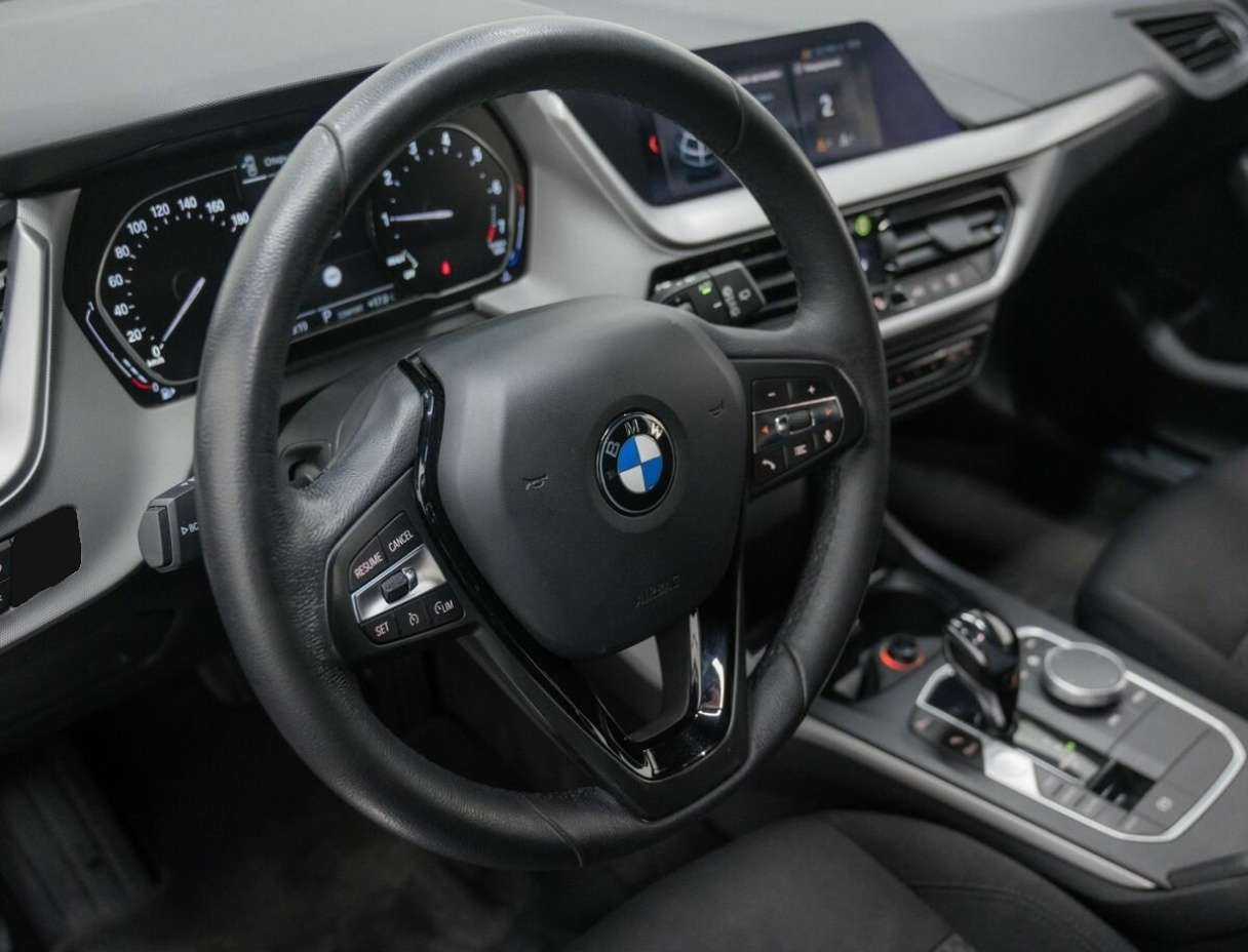 BMW 1 серии 2019
