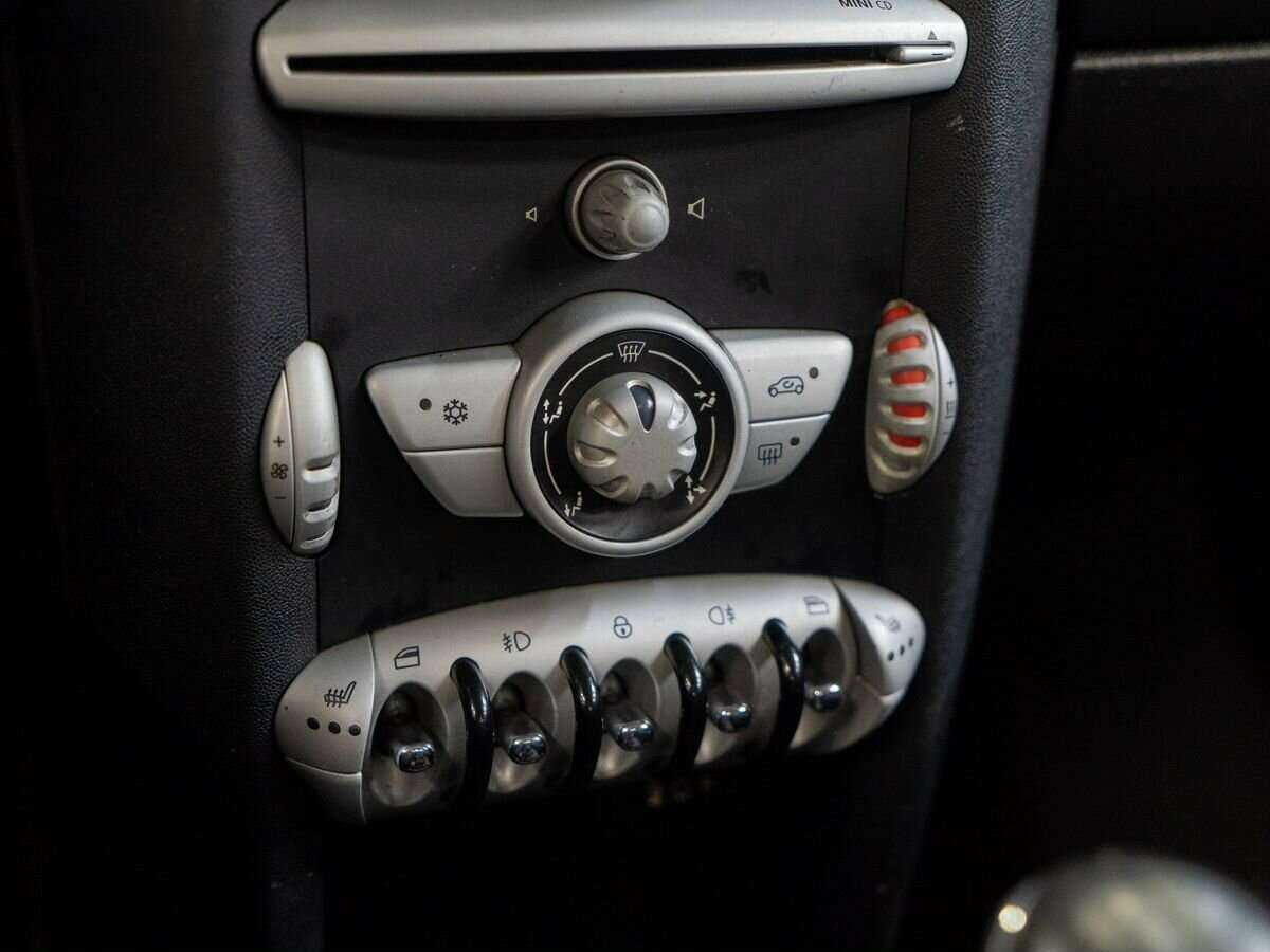 Mini Hatch 2008