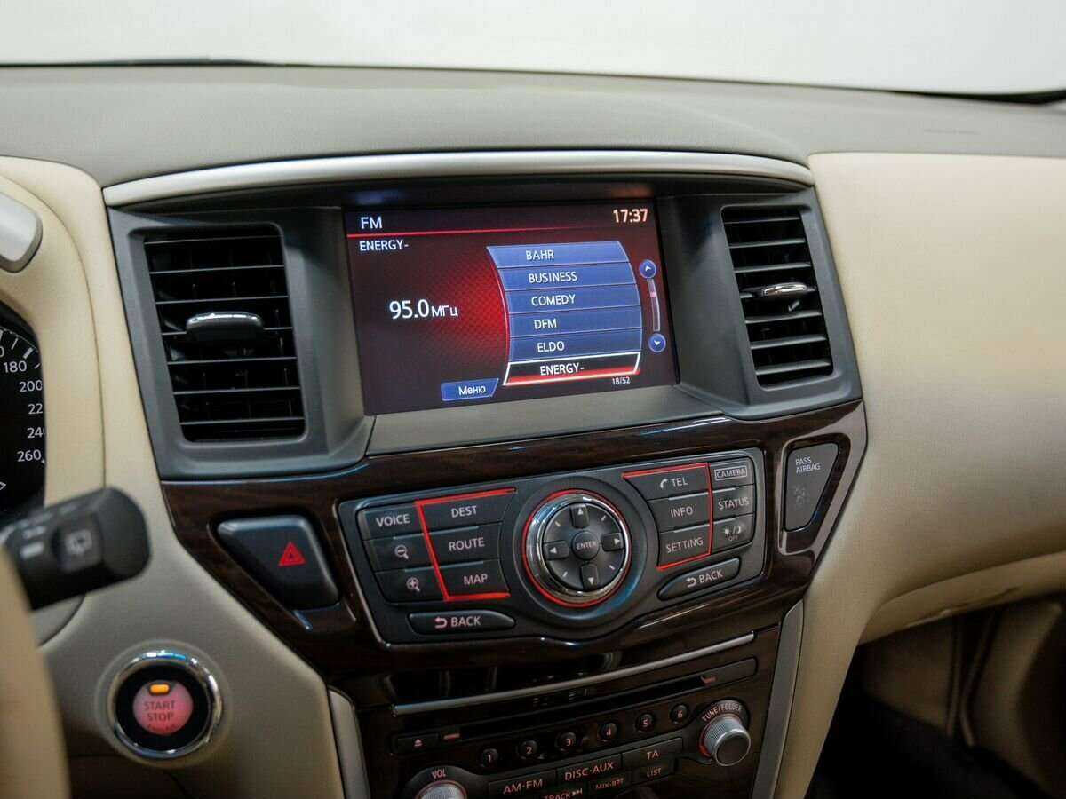 Nissan Pathfinder 2014