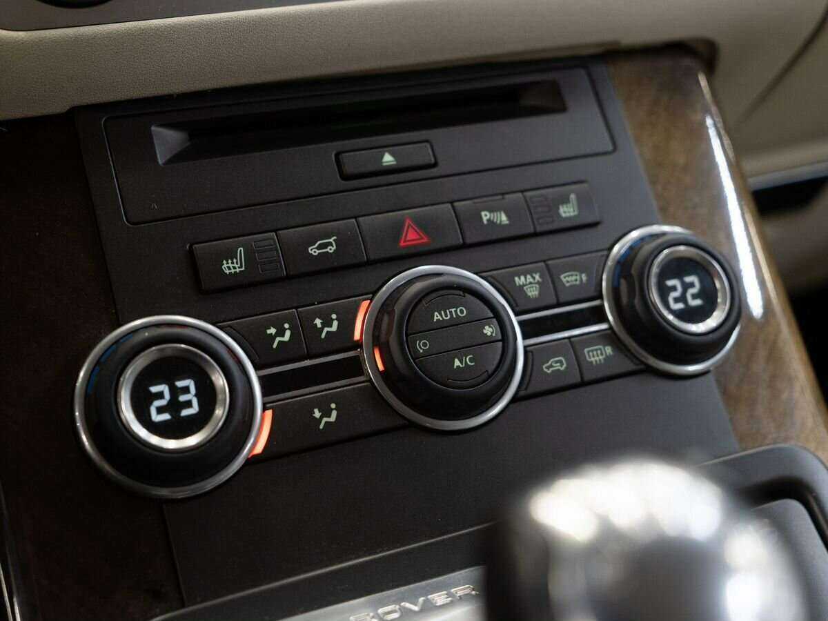 Land Rover Range Rover Sport 2012