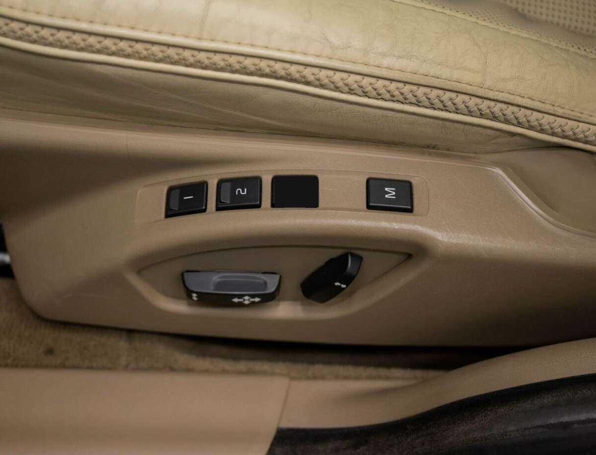 Volvo XC70 2011