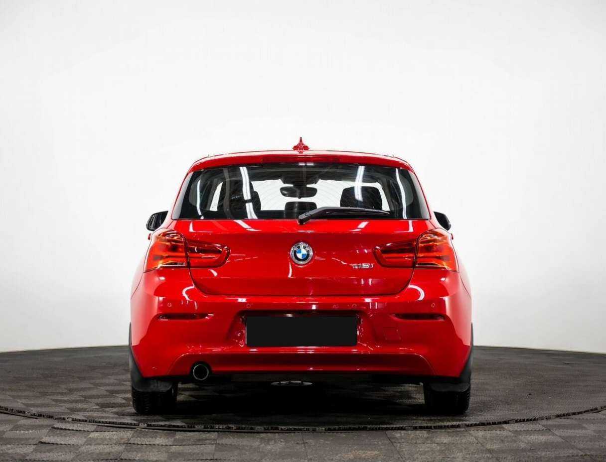 BMW 1 серии 2016