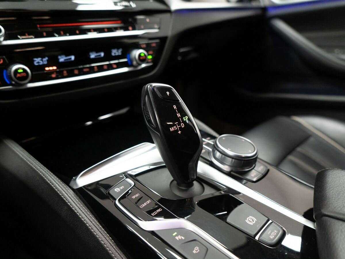 BMW 5 серии 2018
