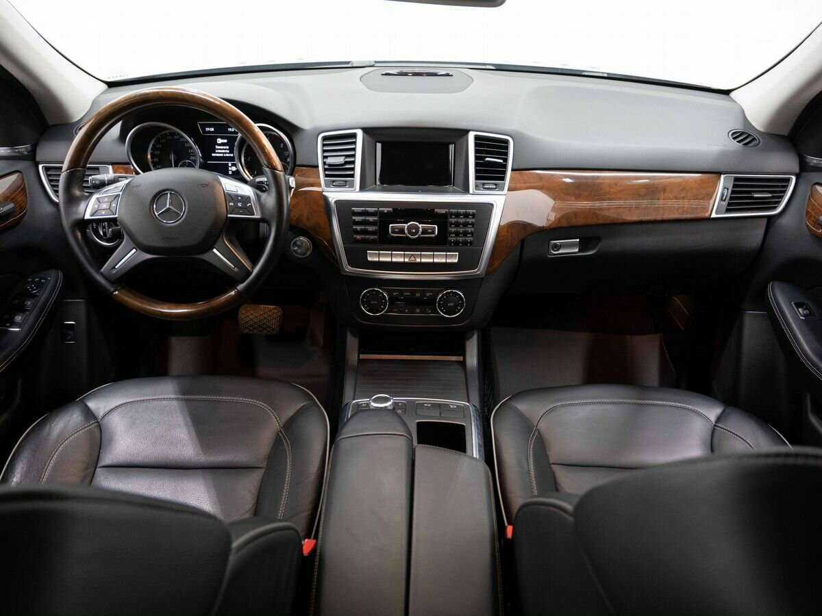Mercedes-Benz M-Класс 2012
