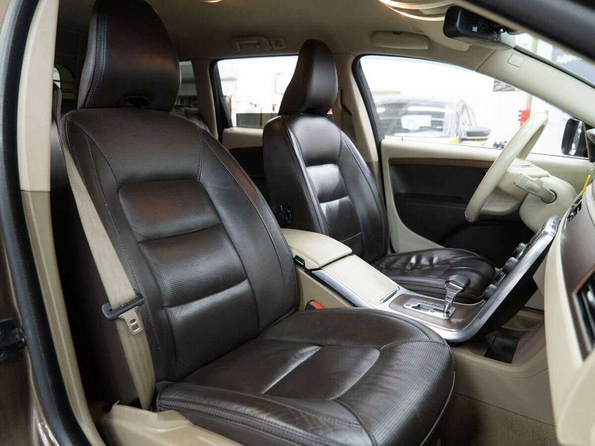 Volvo XC70 2012