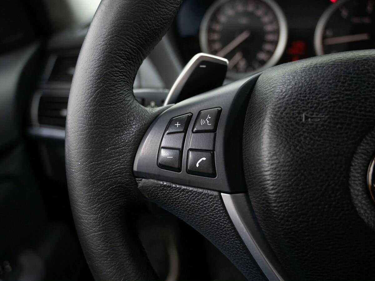 BMW X6 2011