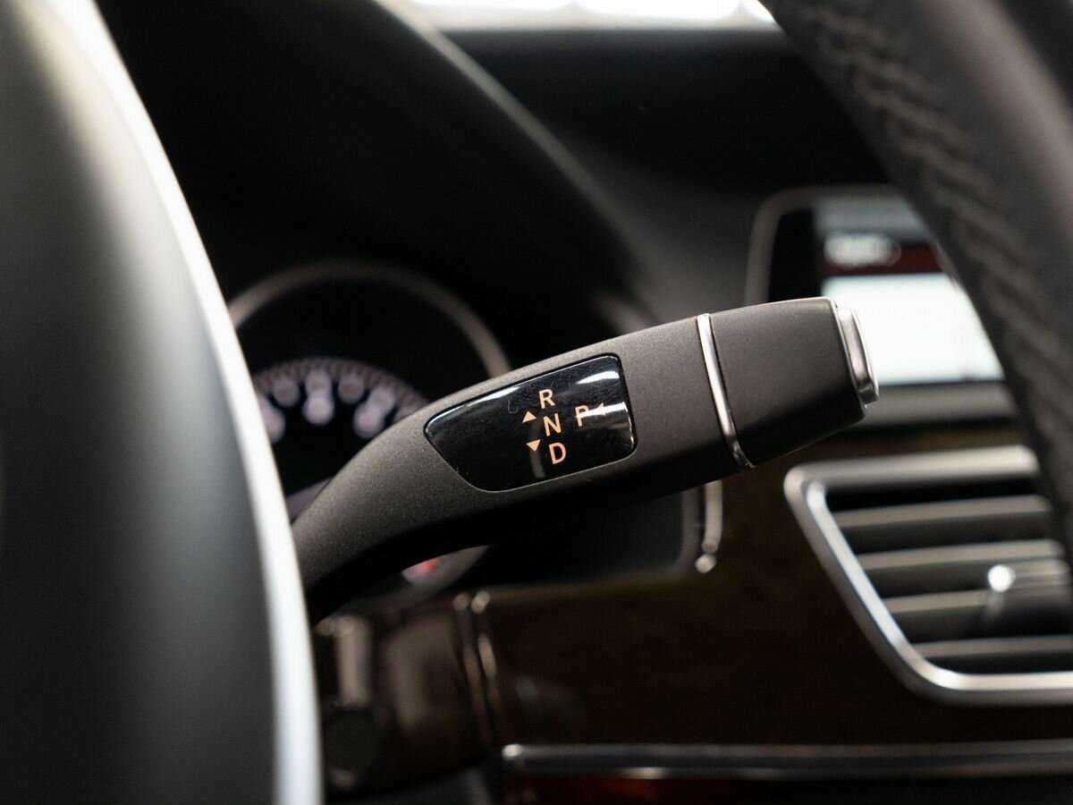 Mercedes-Benz E-Класс 2013