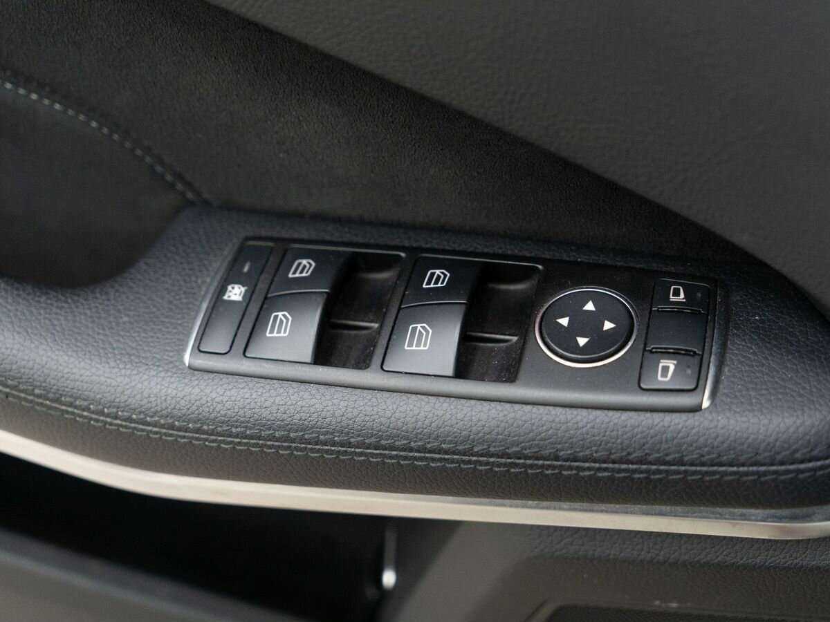 Mercedes-Benz E-Класс 2013