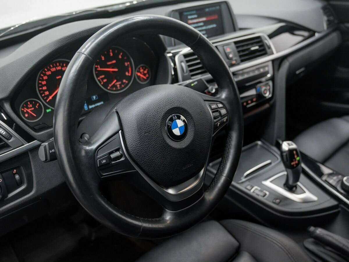BMW 3 серии 2017