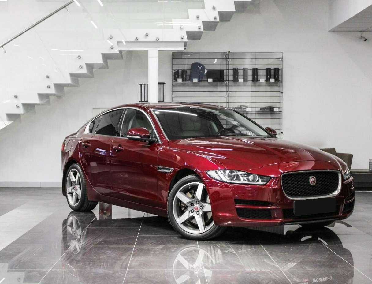 Jaguar XE