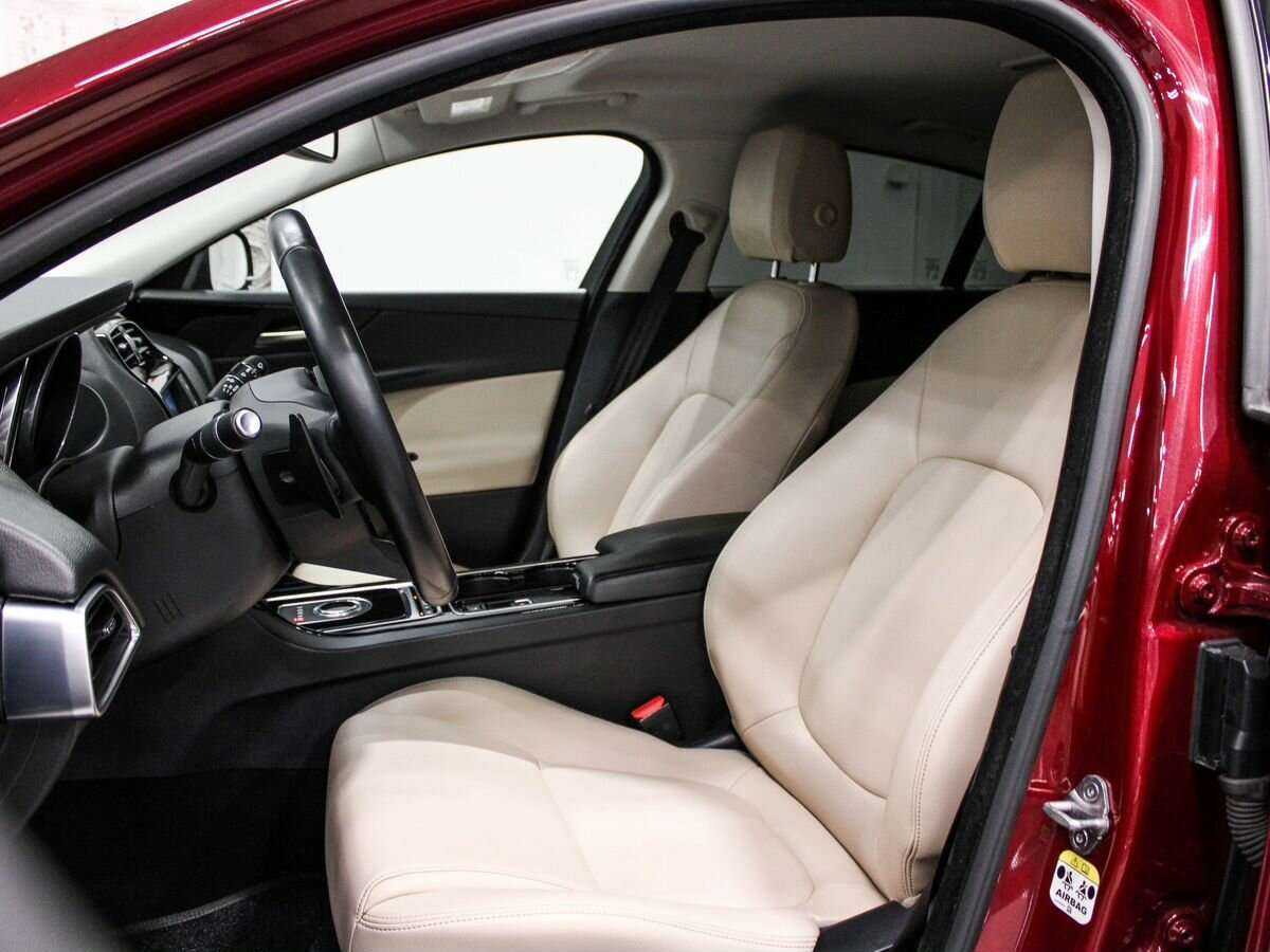 Jaguar XE 2016