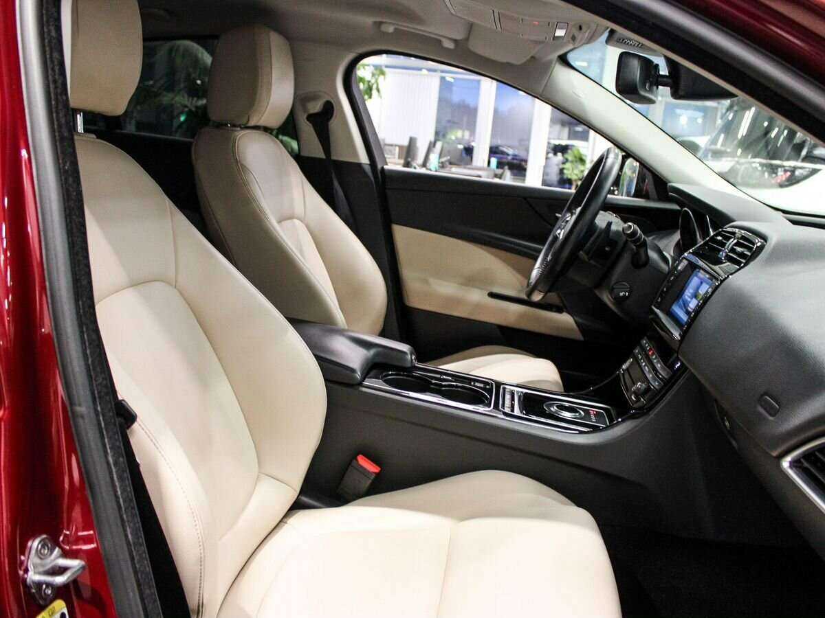 Jaguar XE 2016