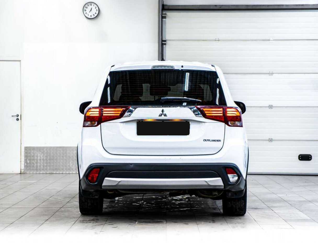 Mitsubishi Outlander 2015