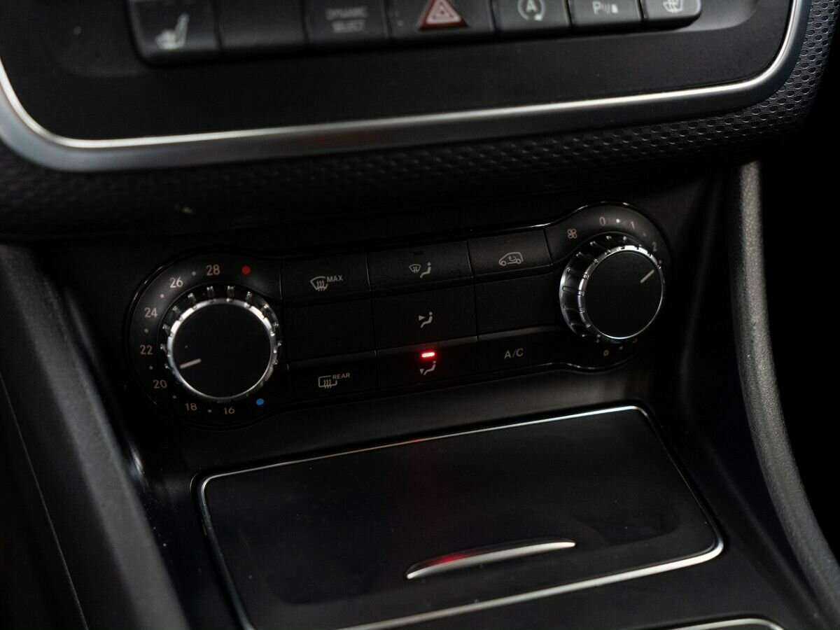 Mercedes-Benz A-Класс 2016