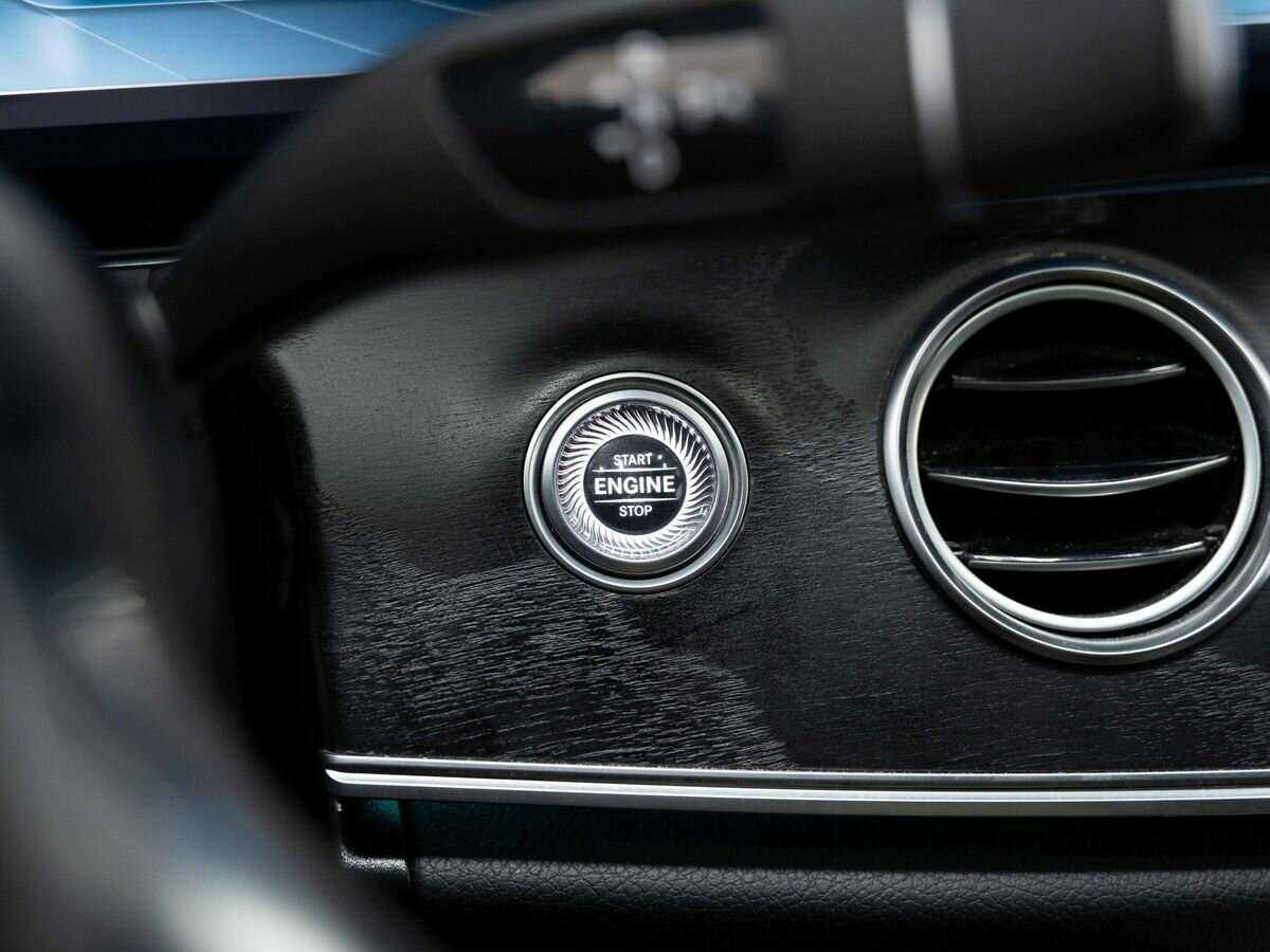 Mercedes-Benz E-Класс 2018