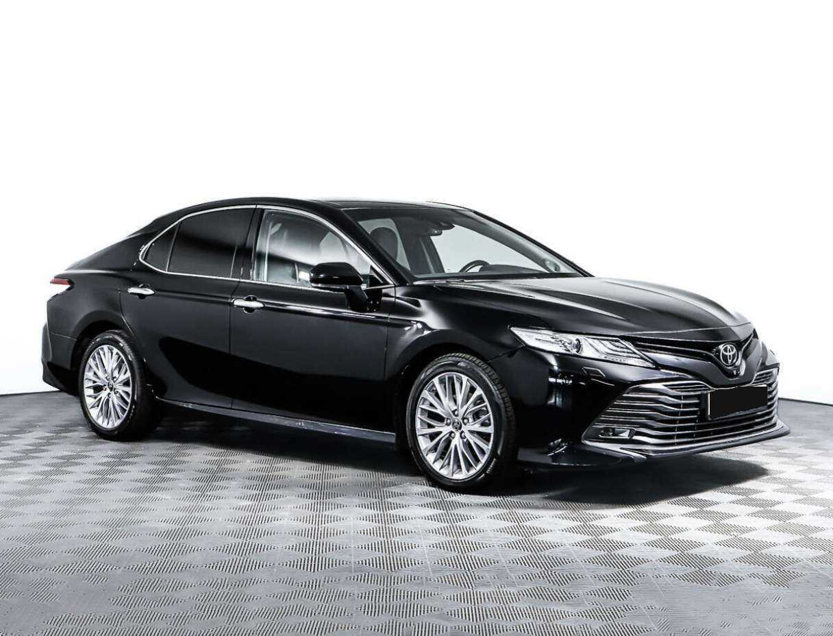 Toyota Camry 2019
