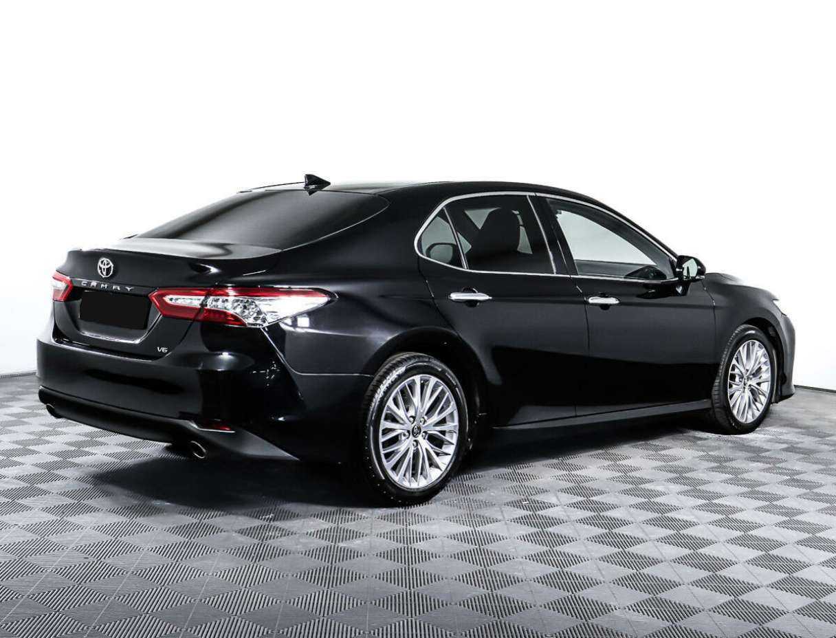 Toyota Camry 2019