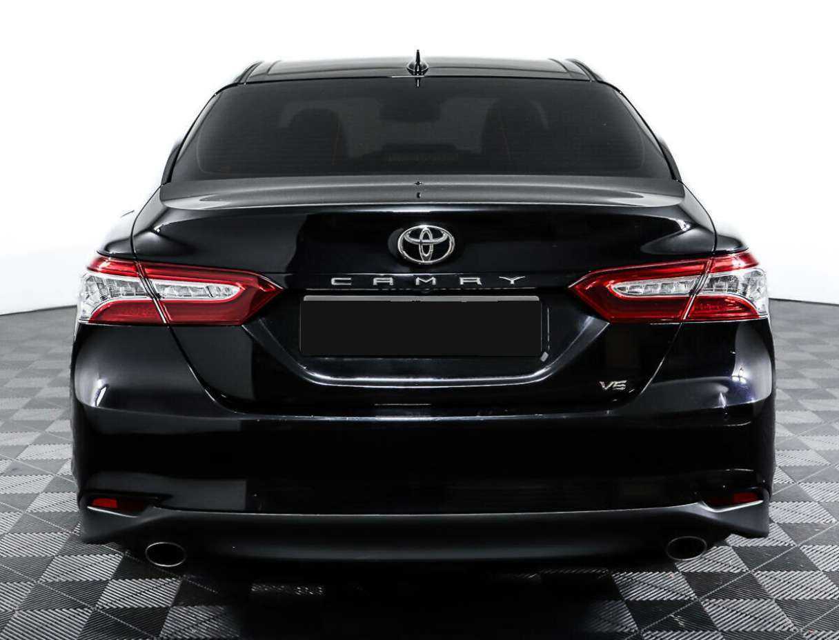 Toyota Camry 2019