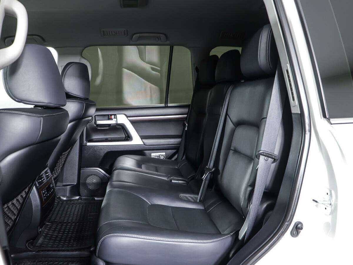 Toyota Land Cruiser 2020