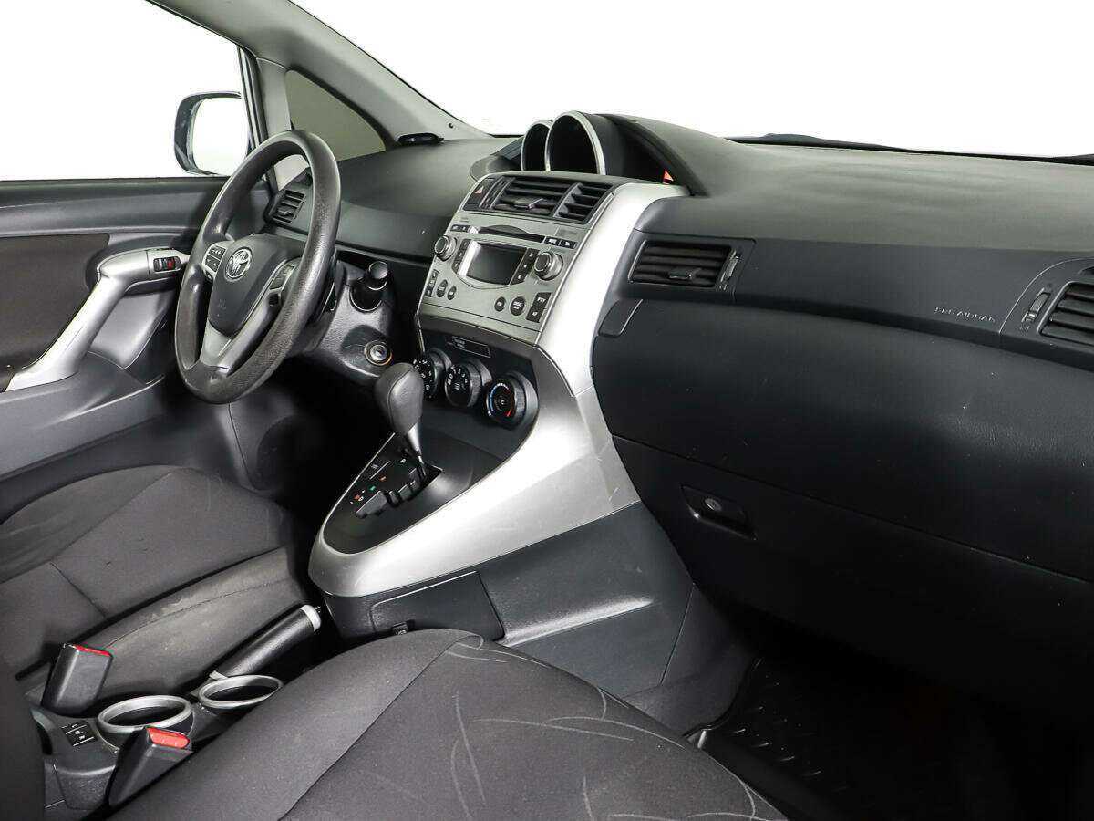 Toyota Verso 2011