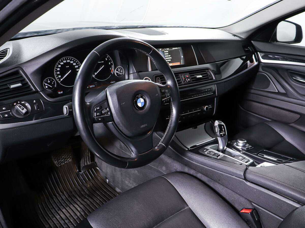 BMW 5 серии 2015