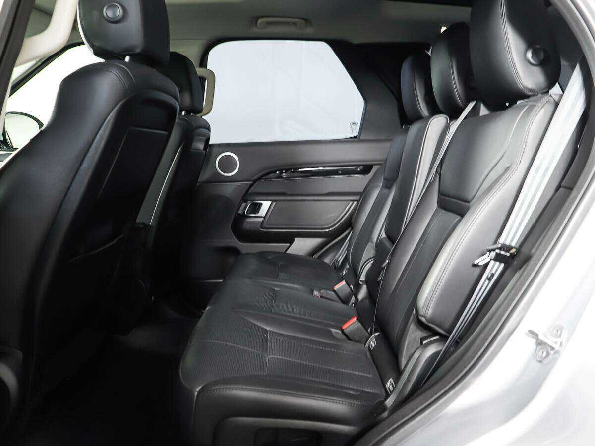 Land Rover Discovery 2018