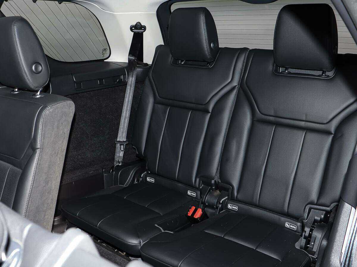 Land Rover Discovery 2018