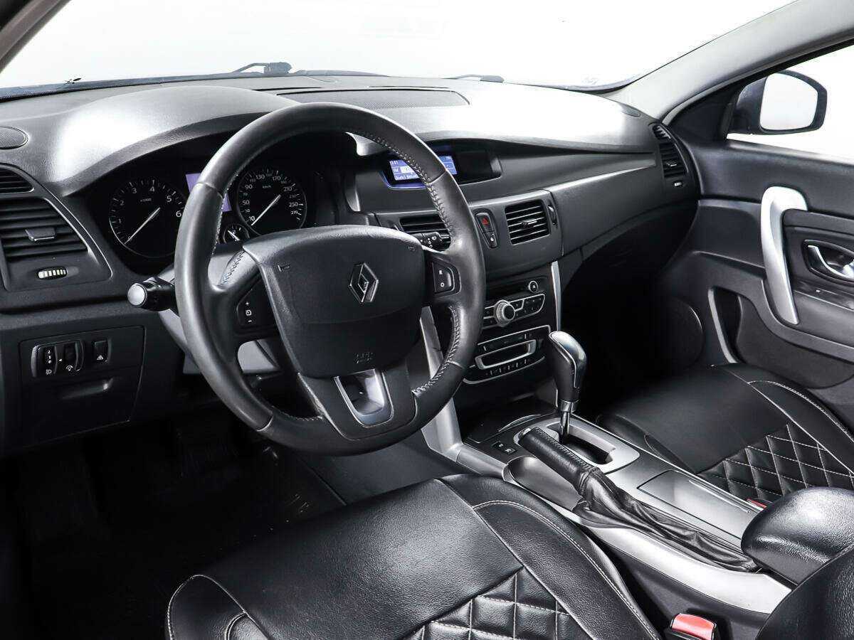 Renault Latitude 2012