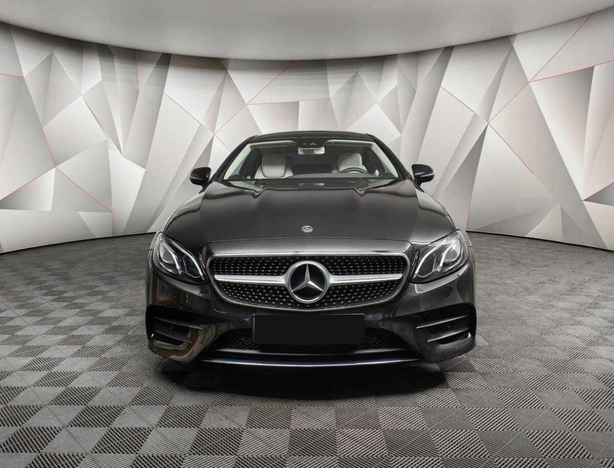Mercedes-Benz E-Класс 2018