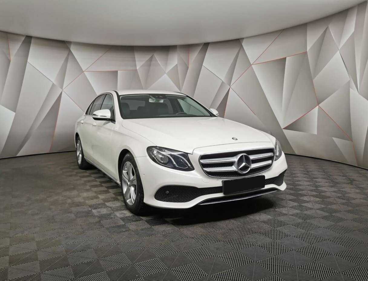 Mercedes-Benz E-Класс 2017