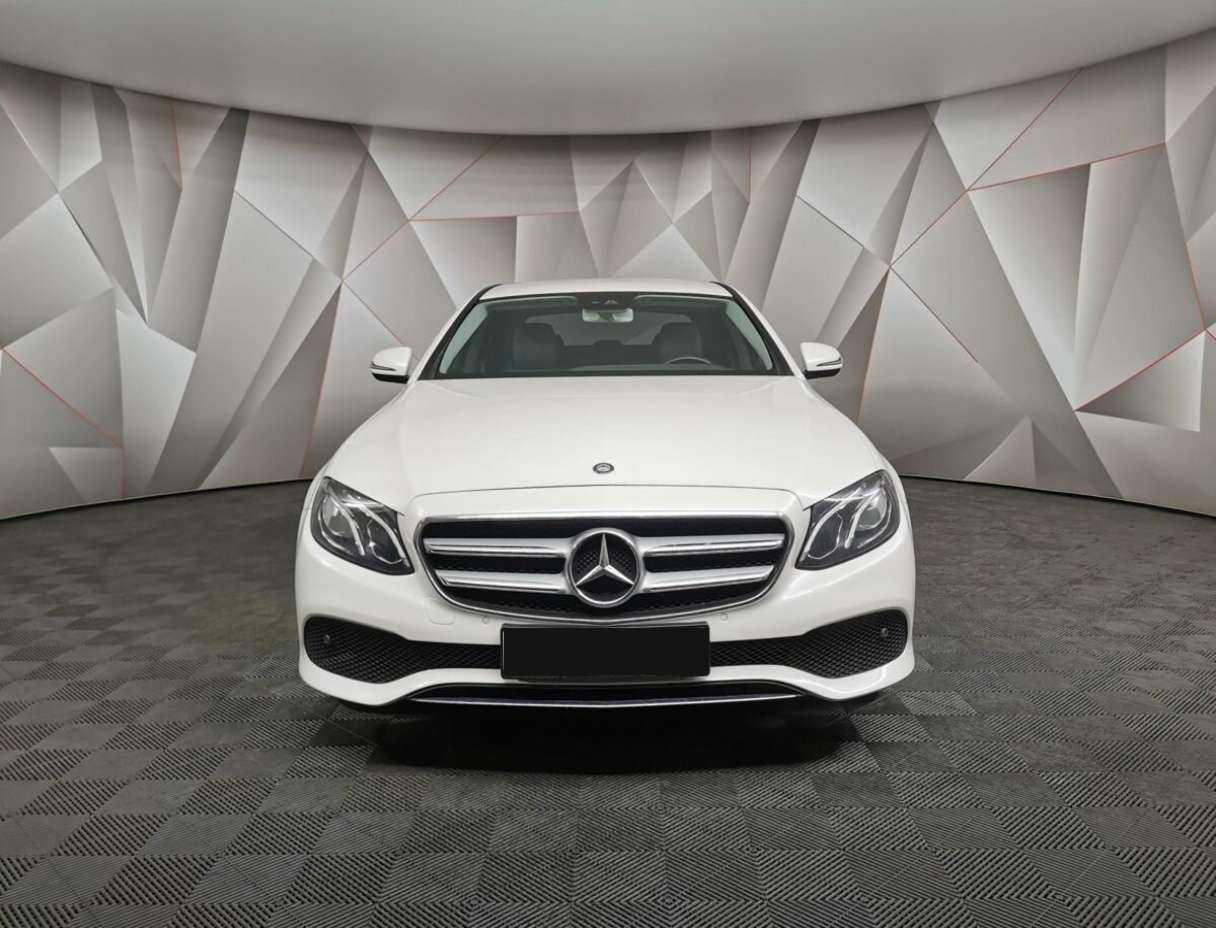 Mercedes-Benz E-Класс 2017