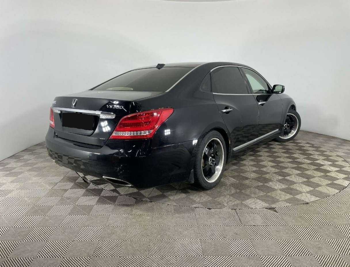Hyundai Equus