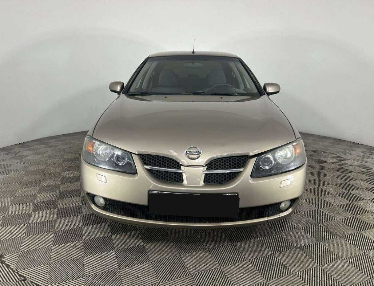 Nissan Almera