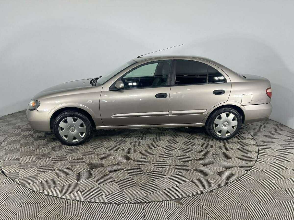 Nissan Almera