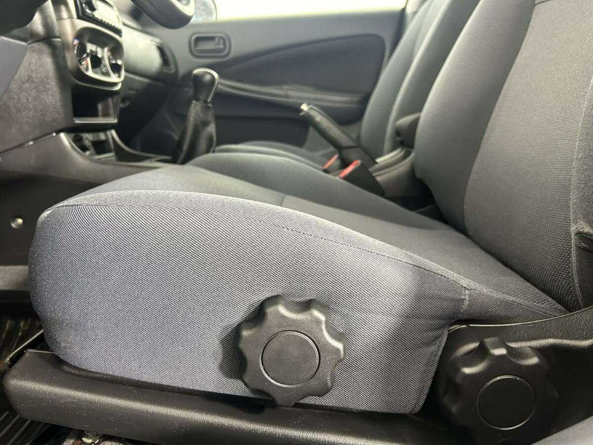 Nissan Almera 2005