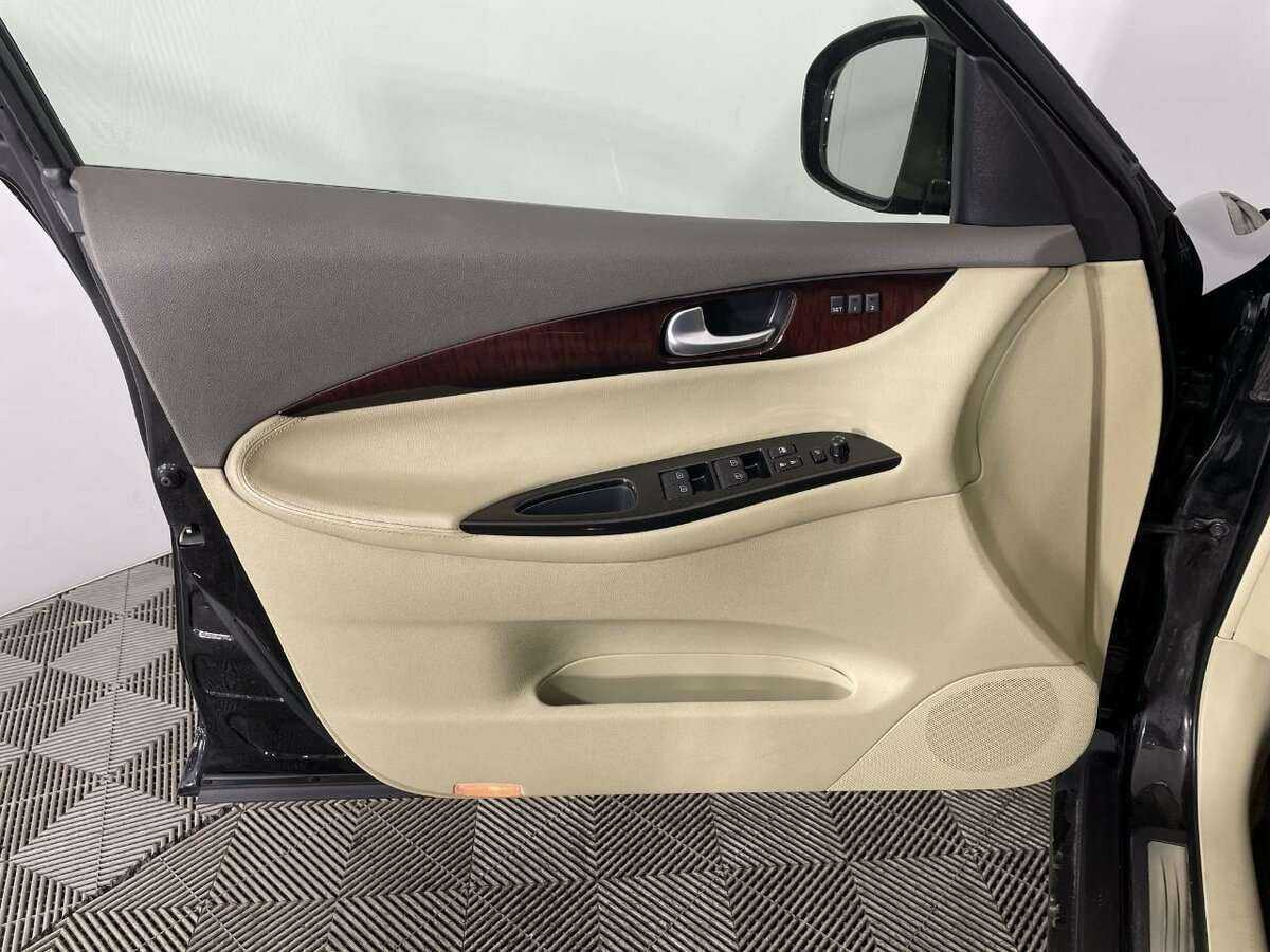 Infiniti EX
